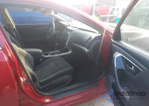 2014 Nissan Altima 2.5 S z USA, uszkodzony, nr VIN 1N4AL3AP6EN221417